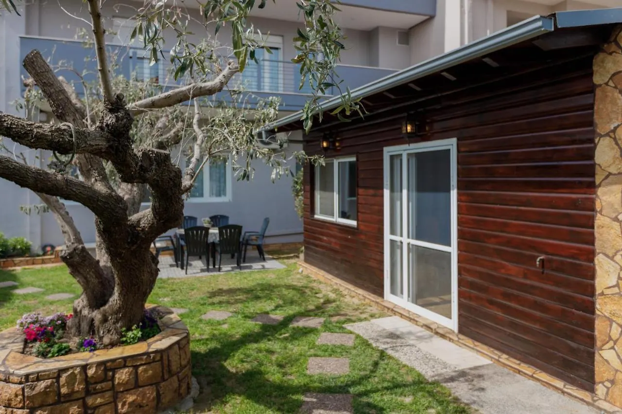 Holiday home Wooden House Villa Mesimerion